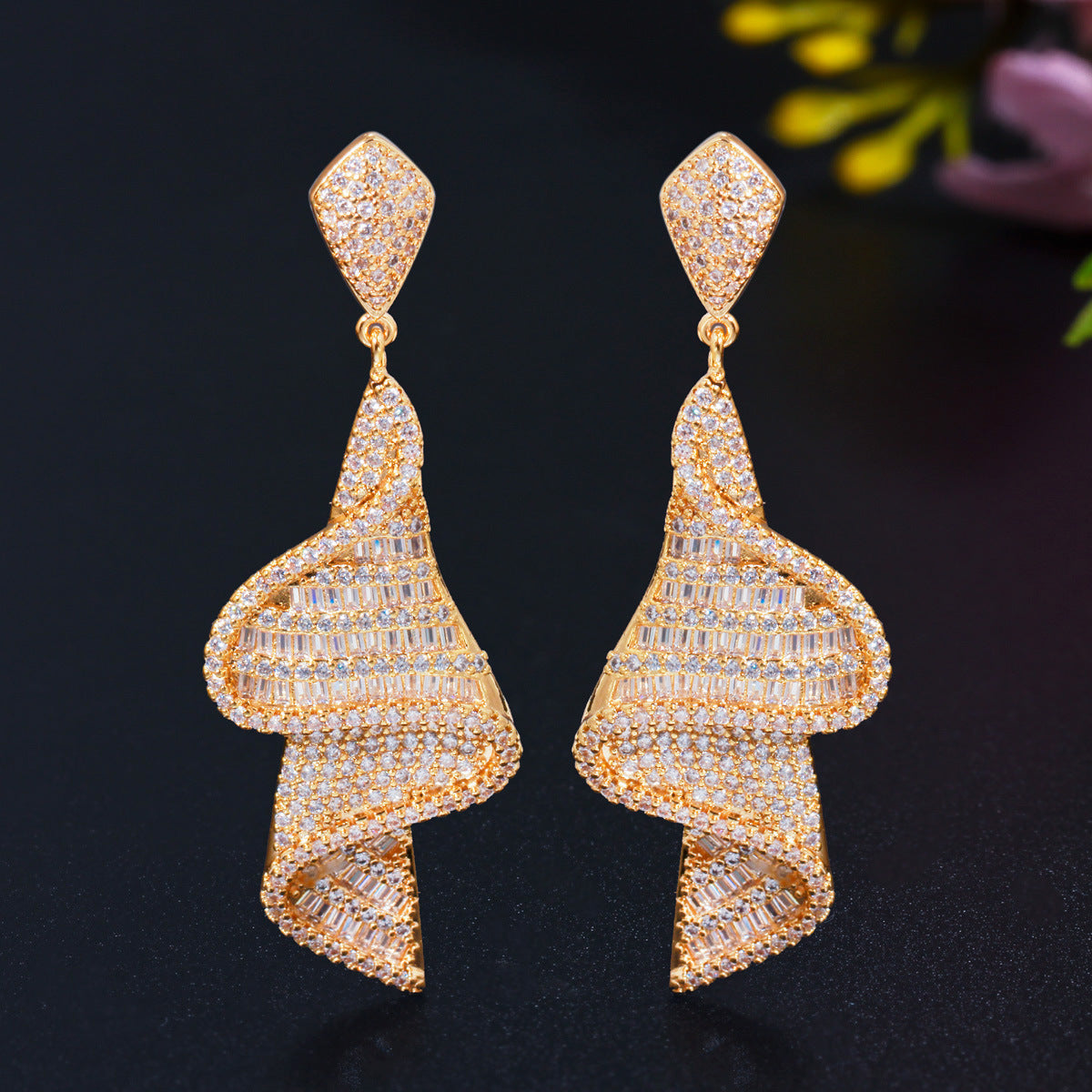 Sparkling Micro-inlaid Zircon Niche Long Earrings - nargis